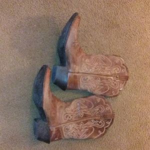 Ariat cowboy boots